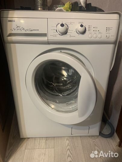 Стиральная машина zanussi
