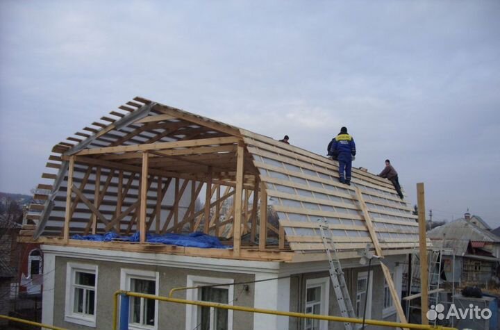 Бригада строителей