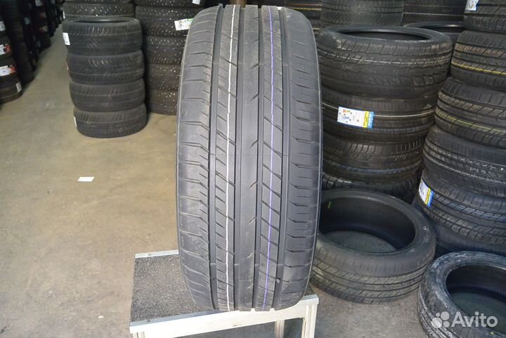 Bearway BW118 295/40 R21 111W