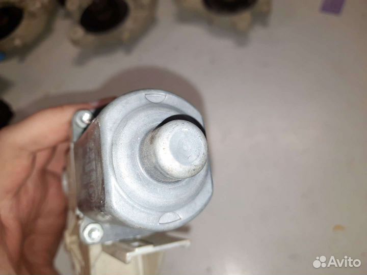 Мотор стеклоподъемника, Ford Focus 2