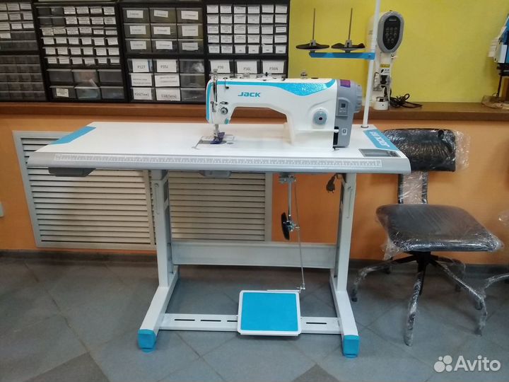 Швейная машина Jack F4-7 (комплект)