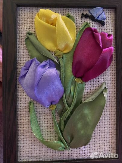 Вышитая миниатюрная картина