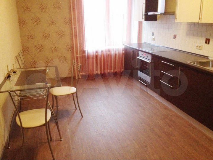 2-к. квартира, 95 м², 4/16 эт.