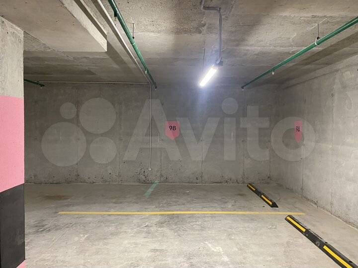 Машиноместо, 14 м²