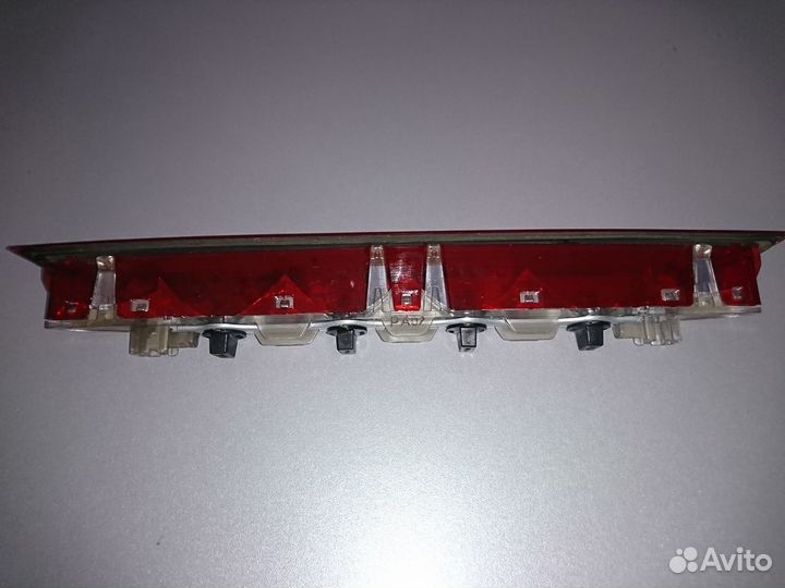 Фонарь дополнительный (стоп-сигнал) Mazda Premacy