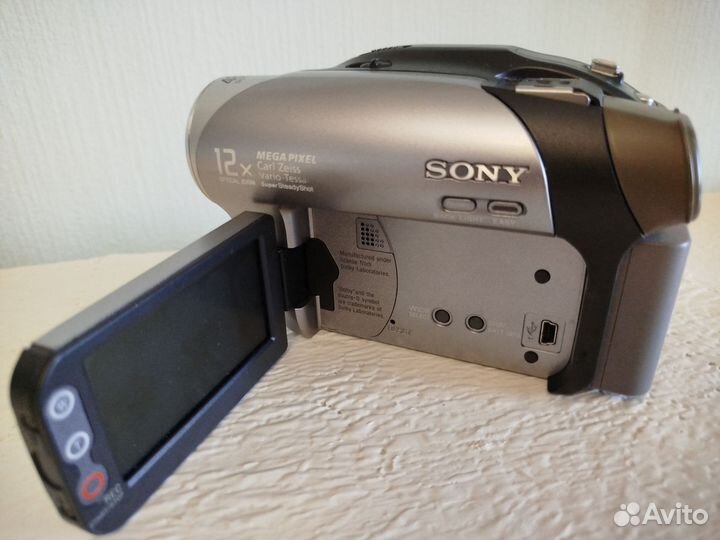 Видеокамера Sony handycam