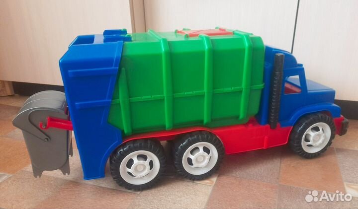 Игрушка машина мусоровоз
