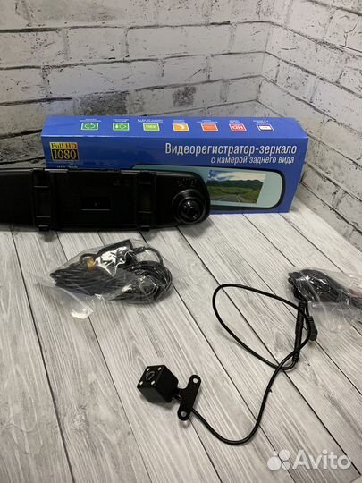 Зеркало регистратор с камерой заднего вида