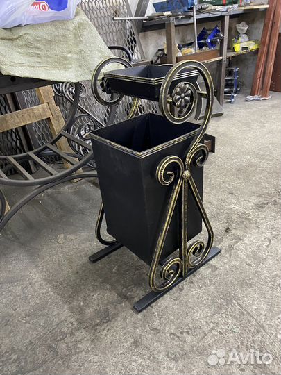 Урна уличная с пепельницей