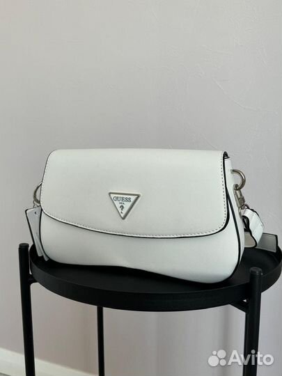 Сумки Guess