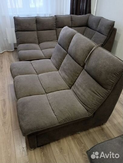 Модульный диван