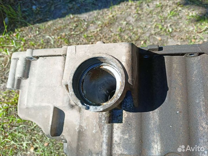 Поддон двигателя mercedes 274 A 274 014 02 02