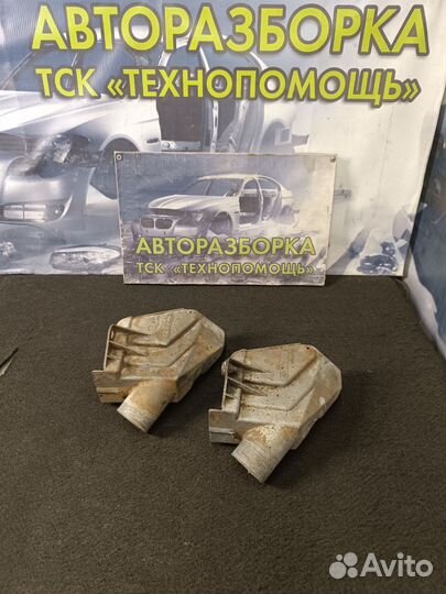 Дефлектор выпускного коллектора VAG