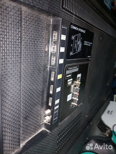 Телевизор samsung UE 40J6200AU SMART tv б/у