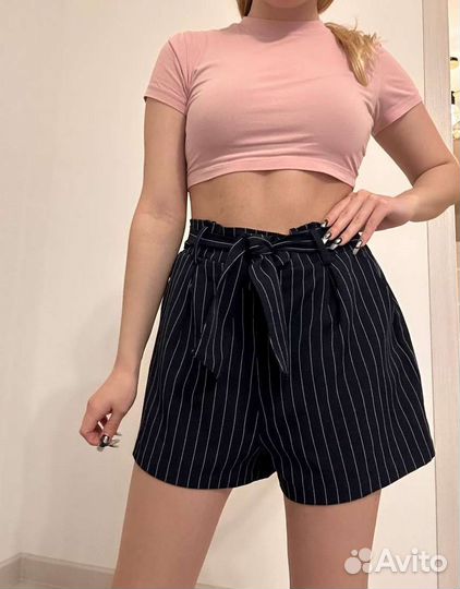 Шорты, футболки, платье