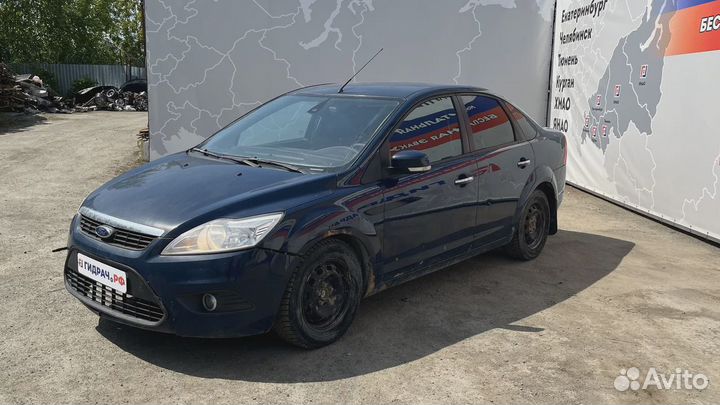 Крышка блока предохранителей Ford Focus 2 1686032