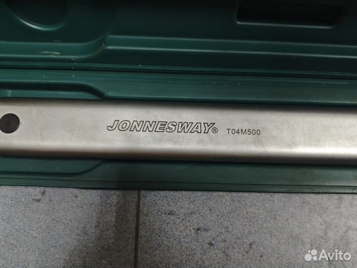 Динамометрический ключ Jonnesway