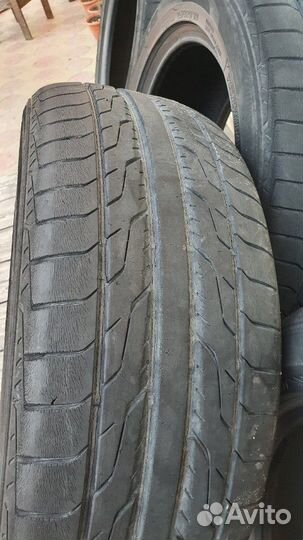 Toyo DRB 215/50 R17