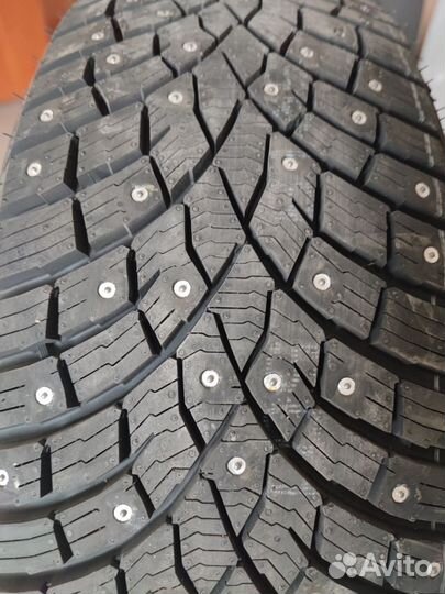 Triangle IcelynX TI501 235/55 R18