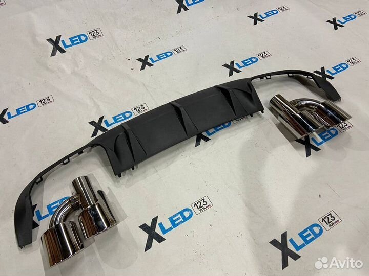 Диффузор Mercedes W204 C63 AMG с насадками хром