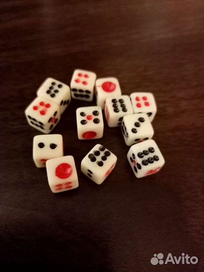 Кубики игральные