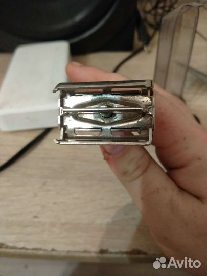 Бритвенный аппарат