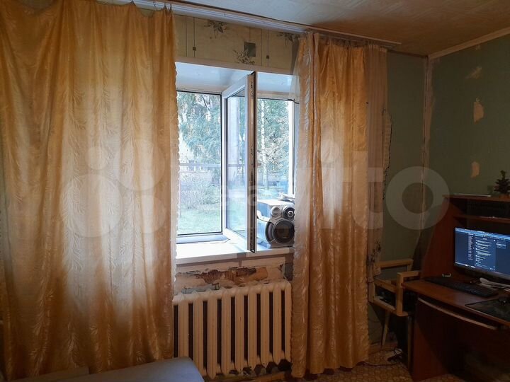 Комната 23 м² в 5-к., 1/4 эт.
