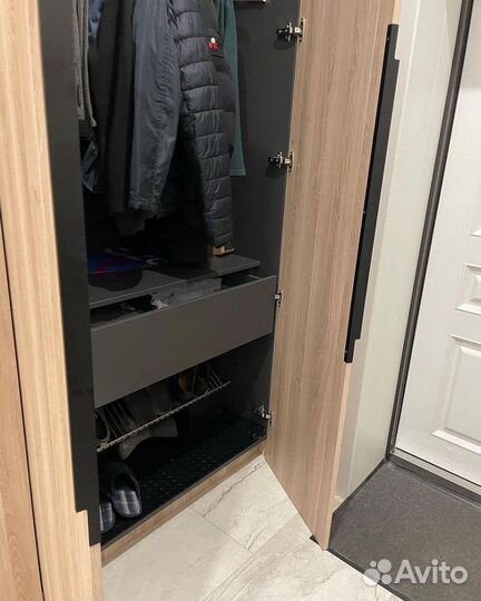 Шкаф распашной