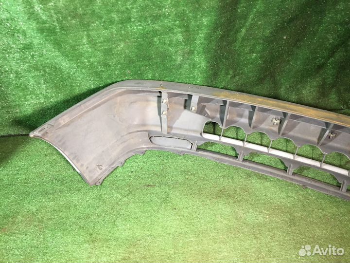 Бампер передний Ford Laser BG Белый царапины