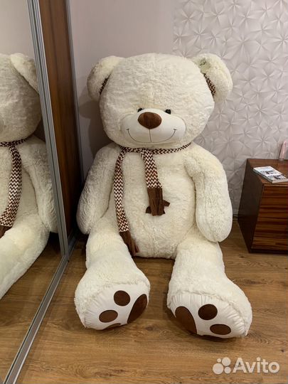 Большие плюшевые медведи