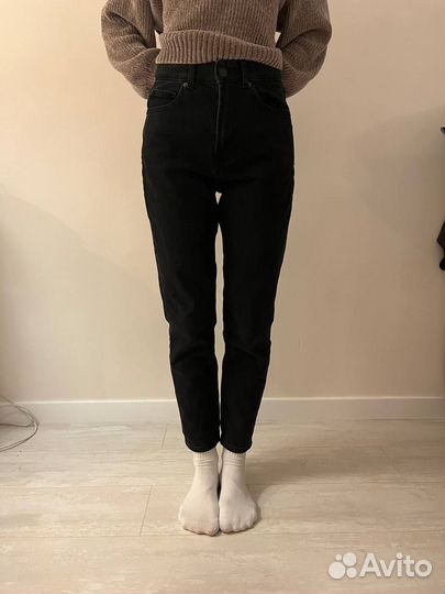 Джинсы женские черные 42 прямые