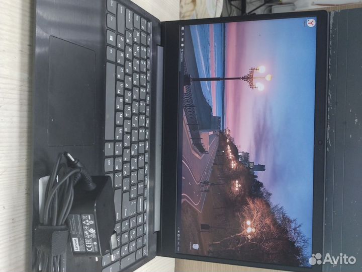 Ноутбук lenovo