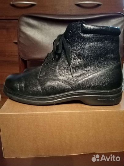 Ботинки зим 44-45р