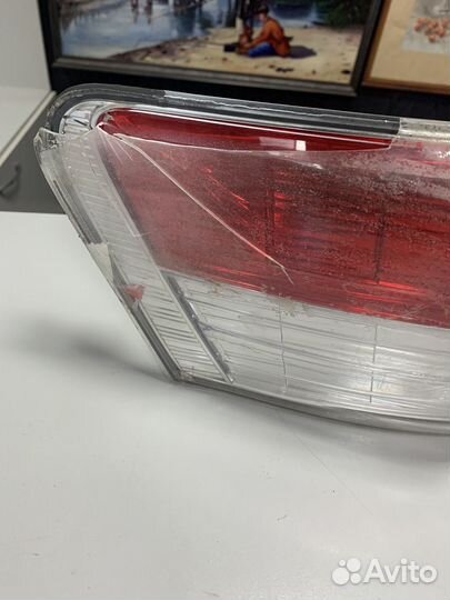 Задние фонари Toyota avensis