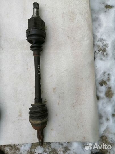 Привод левый на ford fiesta 4 1998г.в. объем 1,3