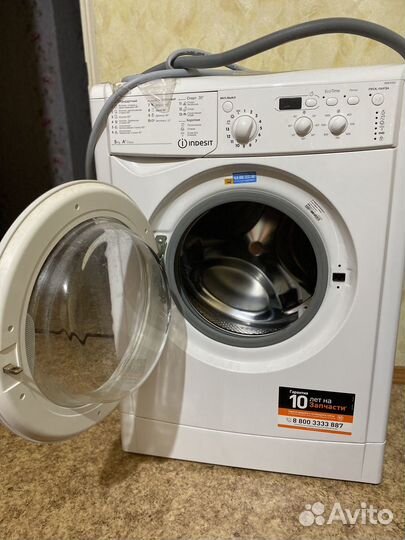 Стиральная машина Indesit iwsd 51051, белый