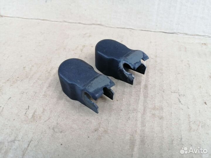 Заглушки поводков дворников BMW e28