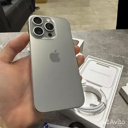 iPhone 15 Pro Max, 256 ГБ