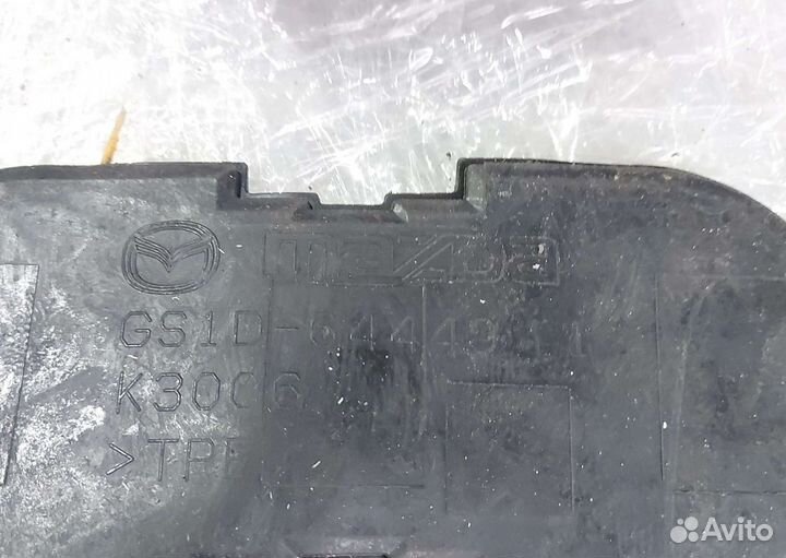 Коврик и разделитель в Подстаканик Мазда 6 gh