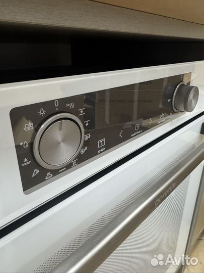 Электрический духовой шкаф