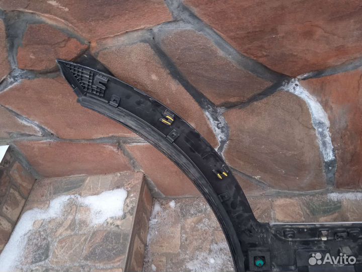 Молдинг двери задней левой KIA Sorento 14-17г