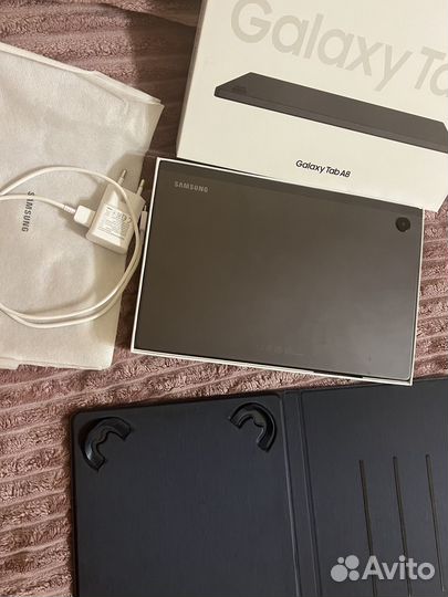 Продается планшет Samsung taba8 128гб