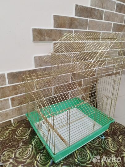 Клетки для попугаев