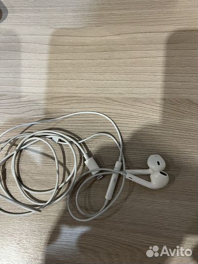 Наушники apple airpods