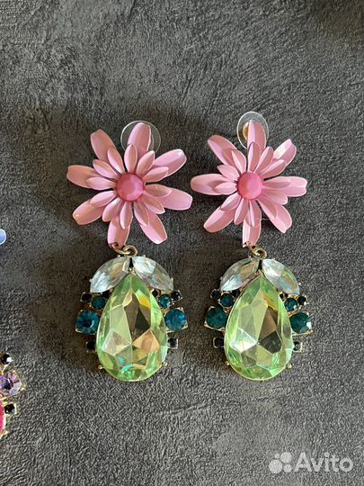 Серьги длинные с камнями кристаллами