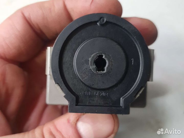 Контактная группа замка зажигания форд фокус 2