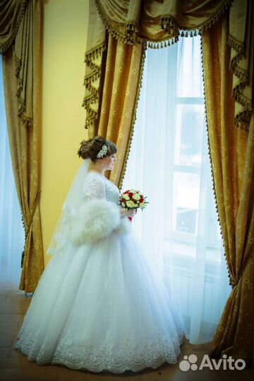 Свадебное платье