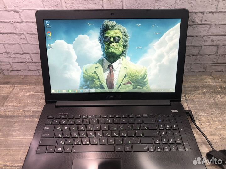 Мощный ноутбук asus i3/15,6
