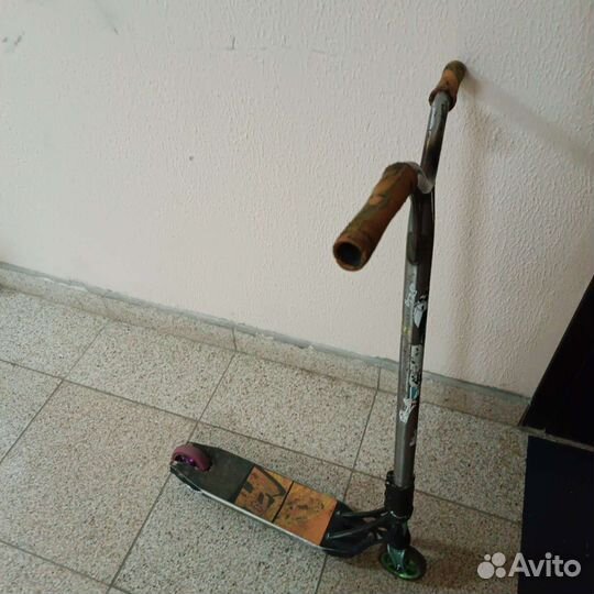 Трюковой самокат кастом парк