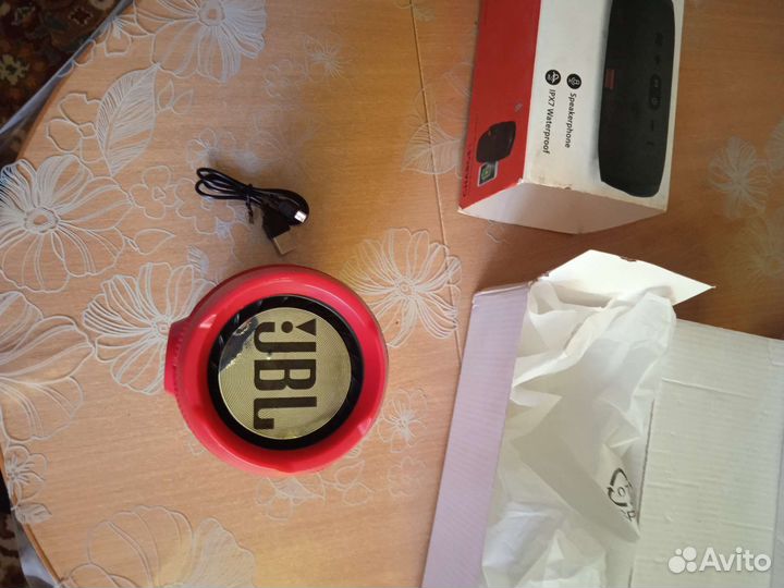 Блютуз колонка